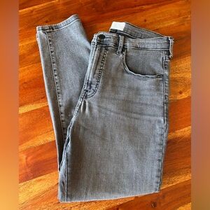 Everlane - High Waisted Ankle Jeans